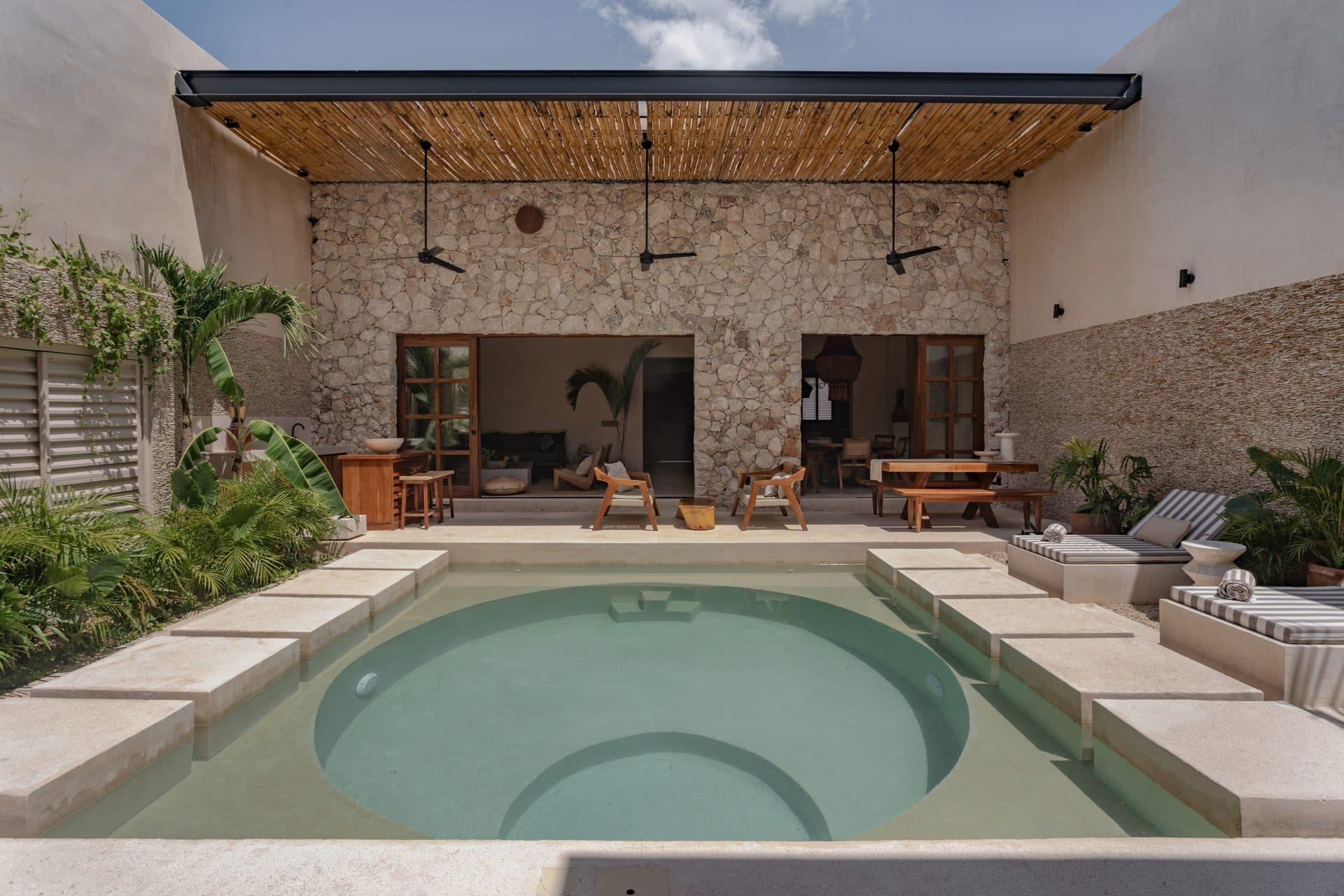 Casa Piedra 11