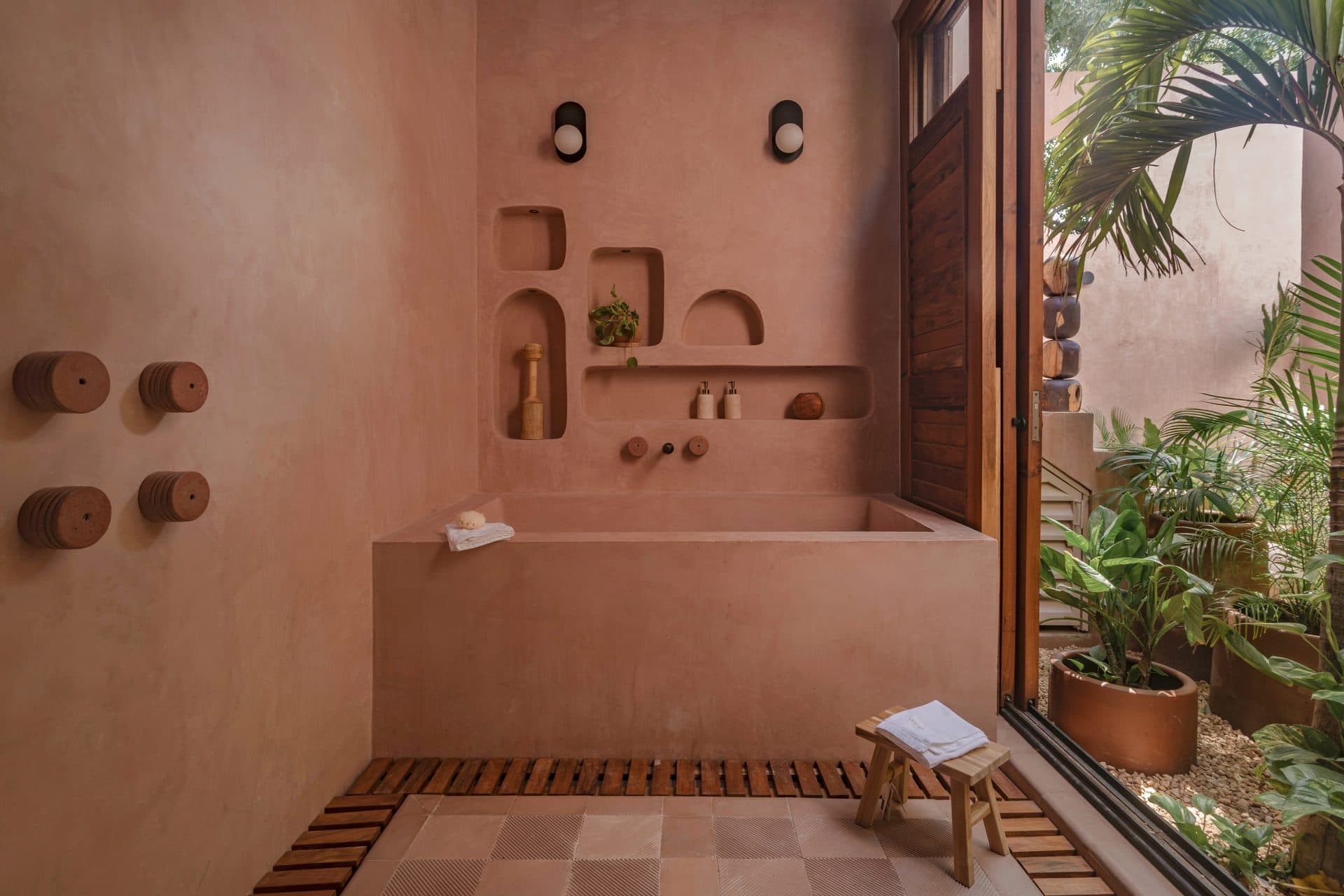 Casa Rosa 13